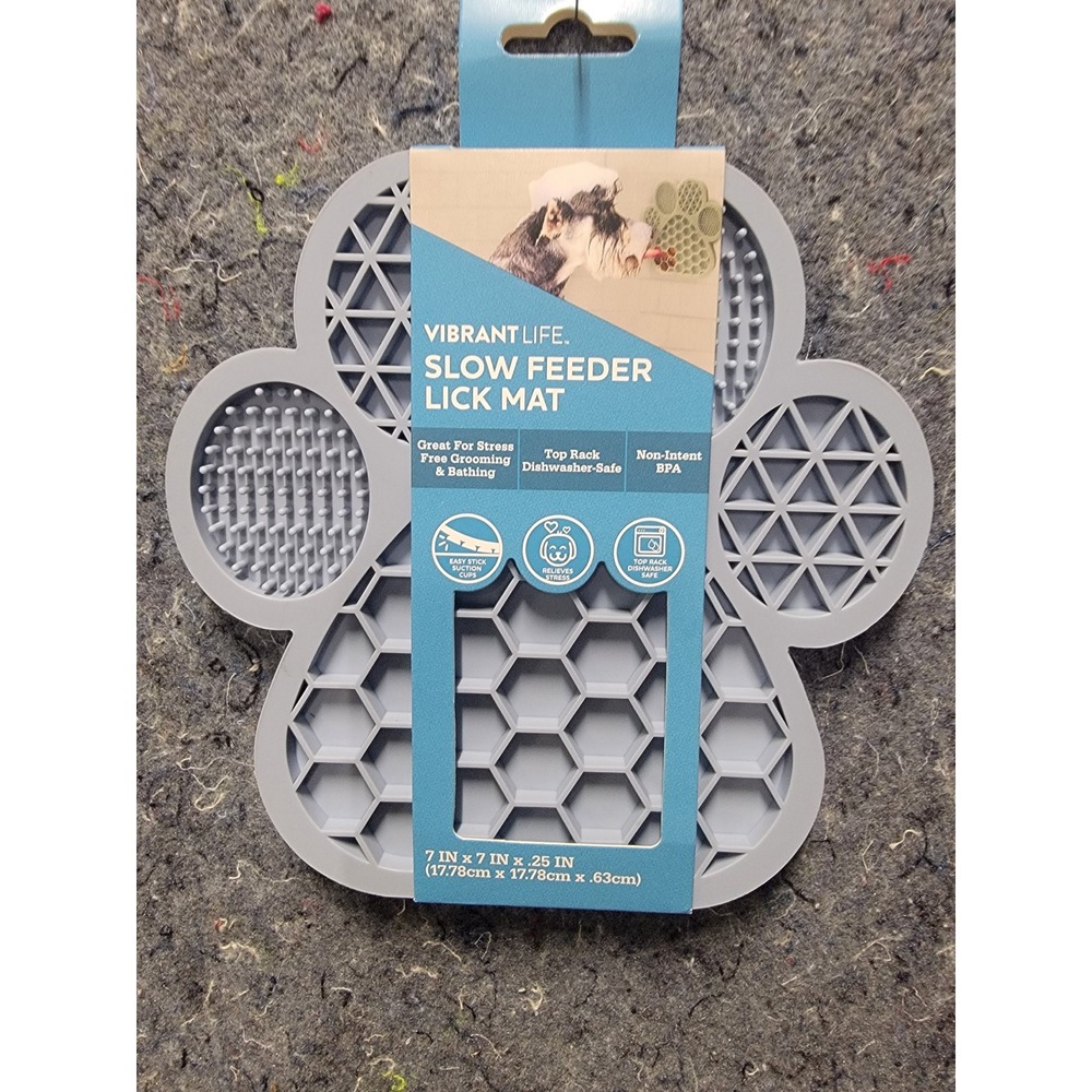 Vibrant Life Slow Feeder Lick Blue Mat w/suction cups on the Back‎